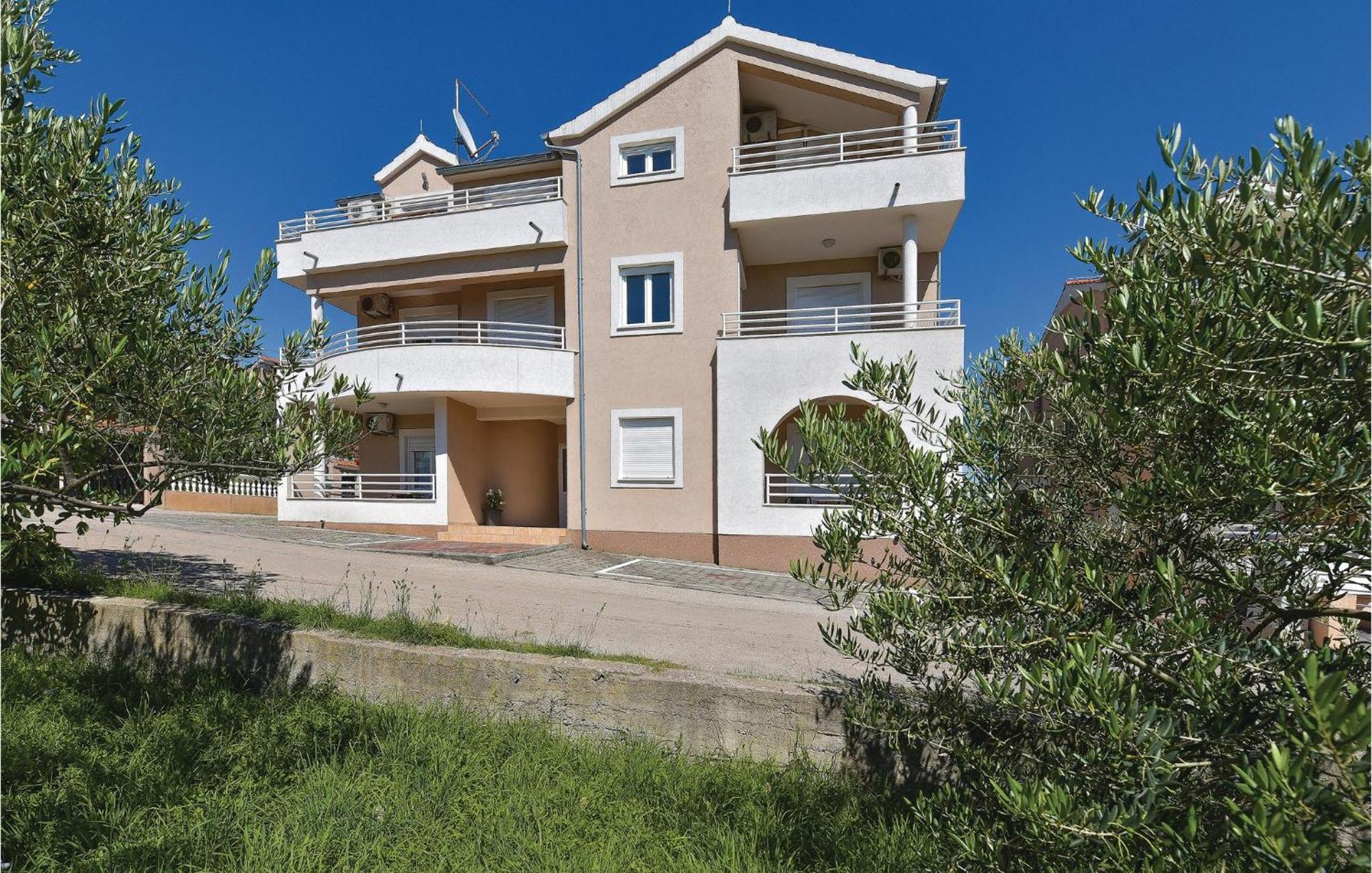 Gorgeous Apartment In Vodice With Kitchen Exterior photo